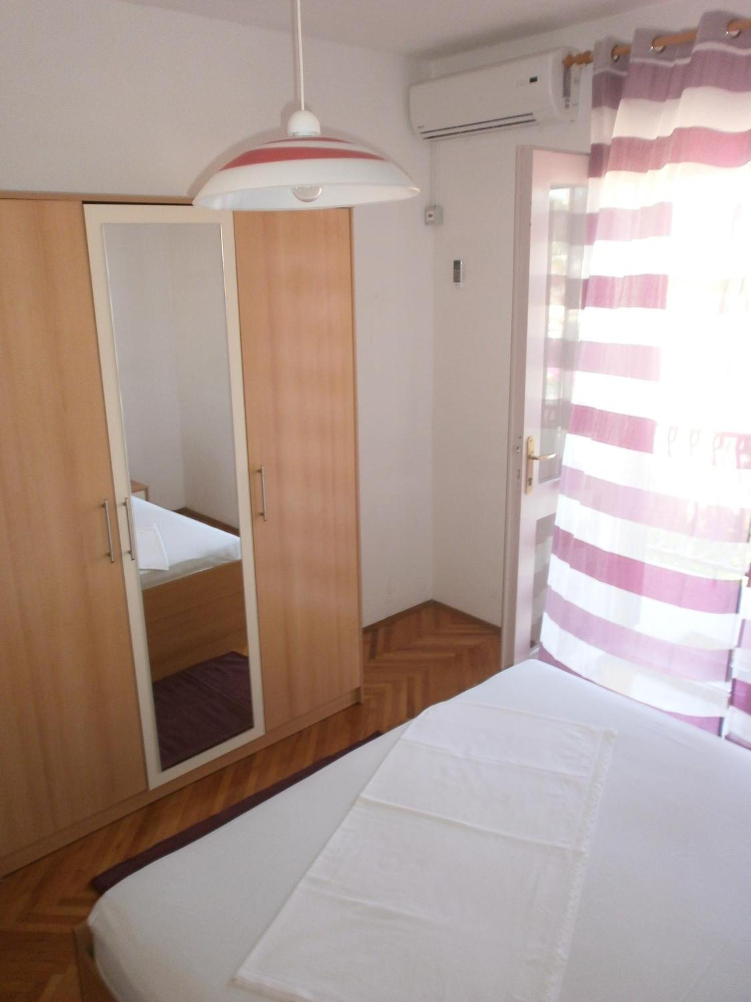 Apartments By The Sea Podgora, Makarska - 12326 Номер фото